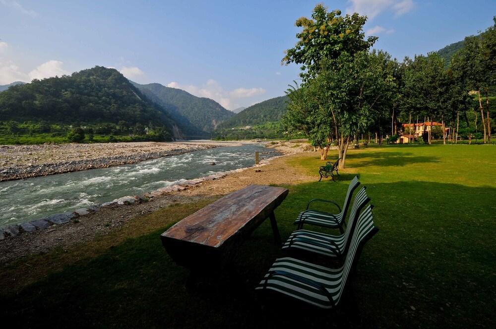 Welcomheritage Tarangi Ramganga Resort Marchula Exterior foto
